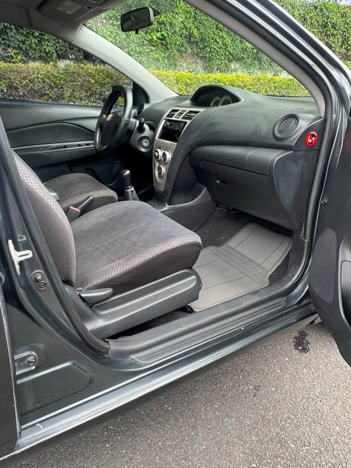 2007 Toyota Yaris - foto 2