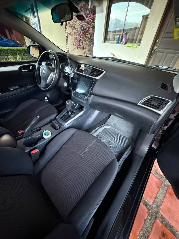 2017 Nissan Sentra - foto 5