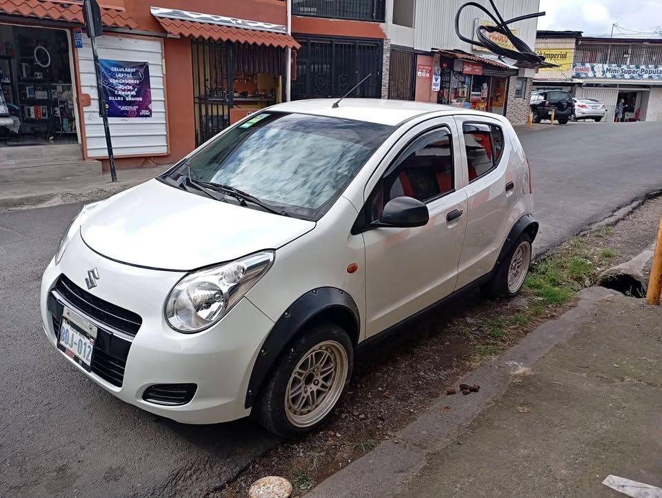 2012 Suzuki Celerio - foto 2