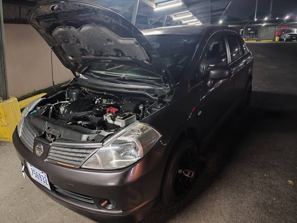 2008 Nissan Tiida - foto 4