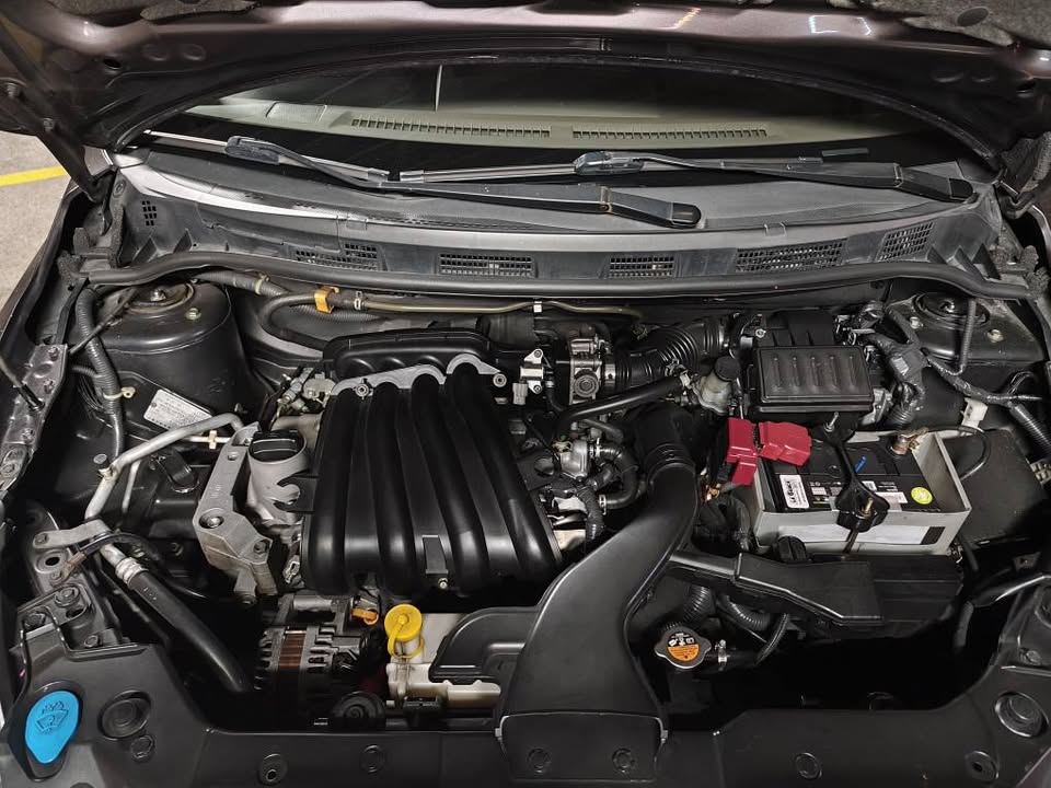 2008 Nissan Tiida - foto 5
