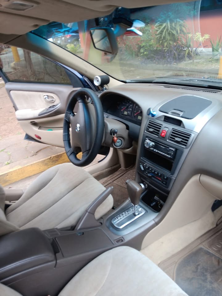 2003 Nissan Maxima - foto 3