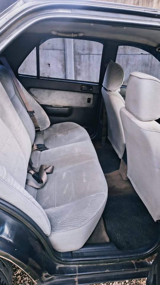 1992 Hyundai Elantra - foto 3