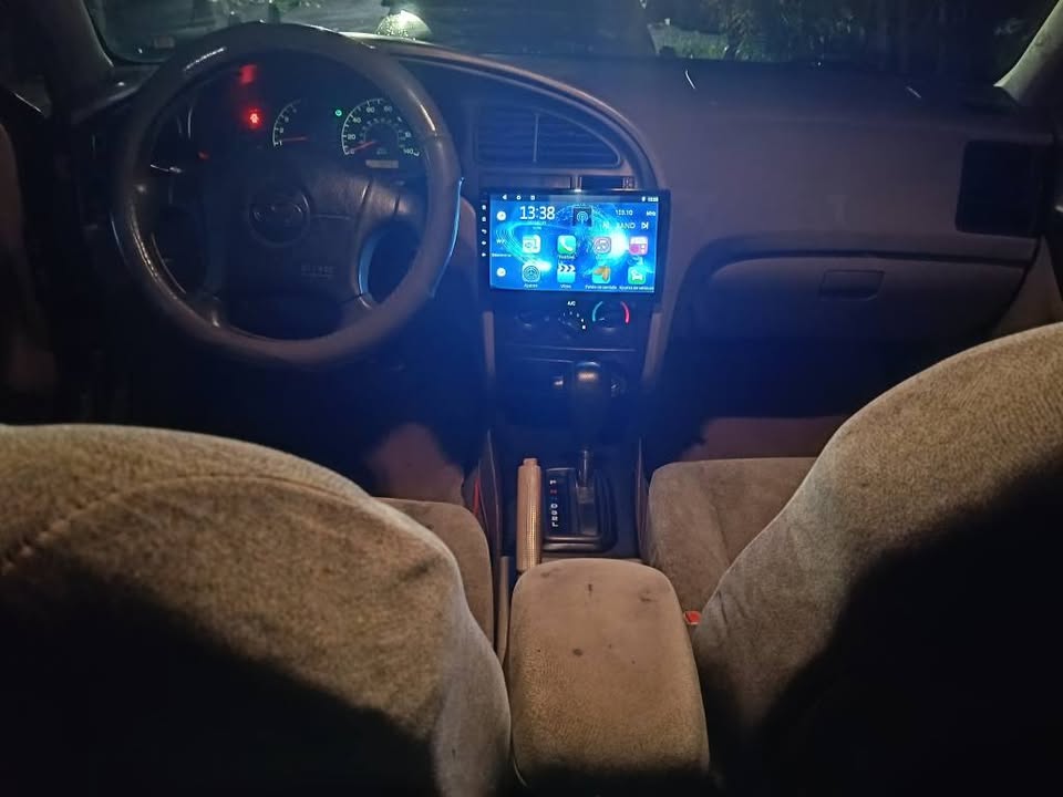 2002 Hyundai Elantra - foto 4