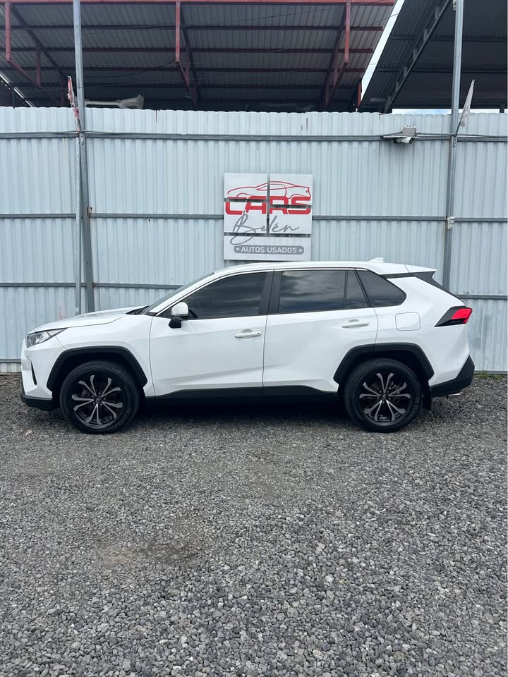 2024 Toyota RAV4 - foto 3