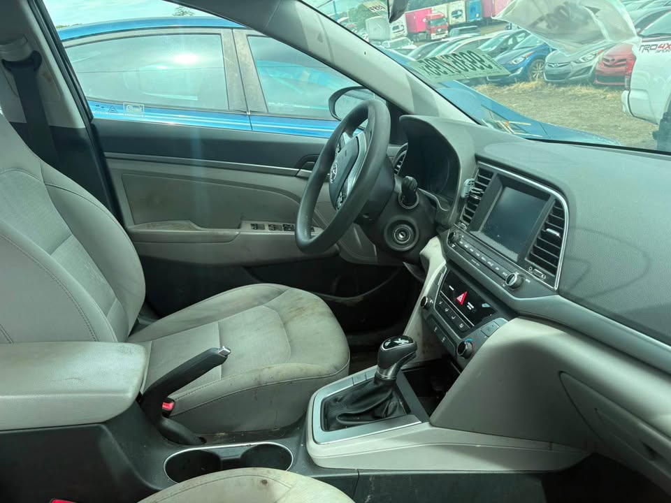 2018 Hyundai Elantra - foto 3