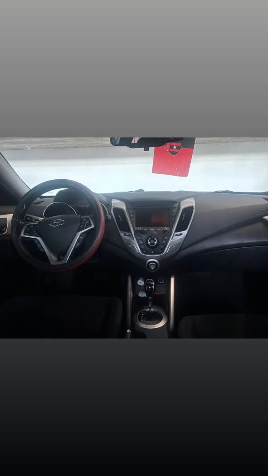 2013 Hyundai Veloster - foto 3