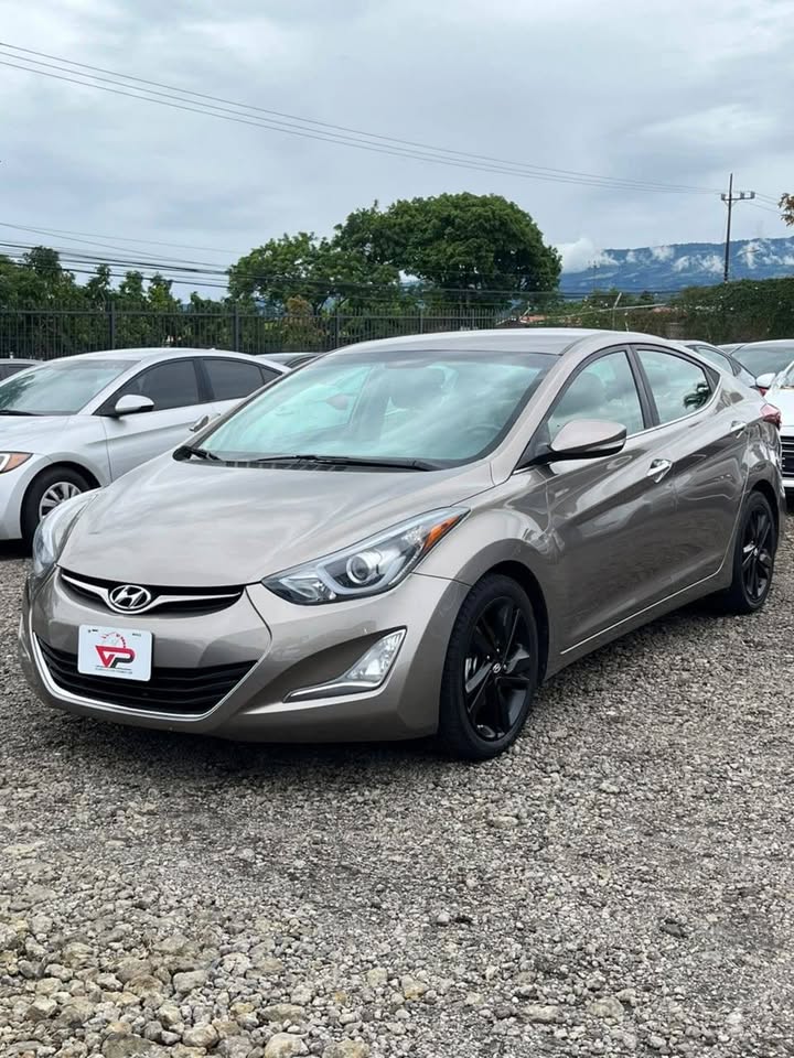 2014 Hyundai Elantra - foto 2