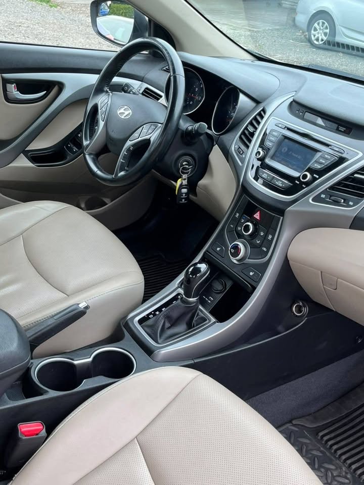 2014 Hyundai Elantra - foto 4