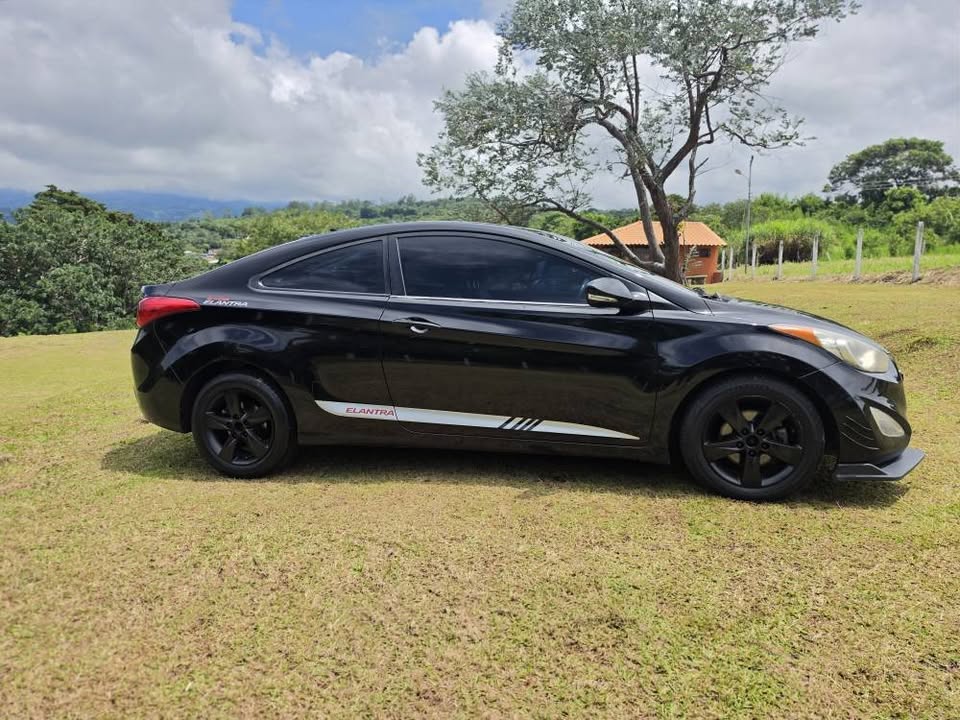 2013 Hyundai Elantra - foto 4