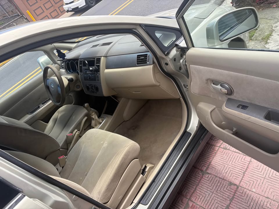 2008 Nissan Tiida - foto 4