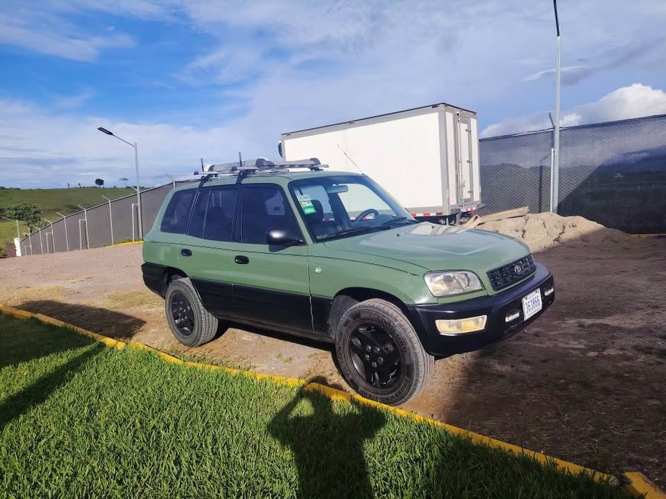 2000 Toyota RAV4 - foto 2