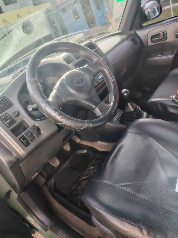 2000 Toyota RAV4 - foto 3