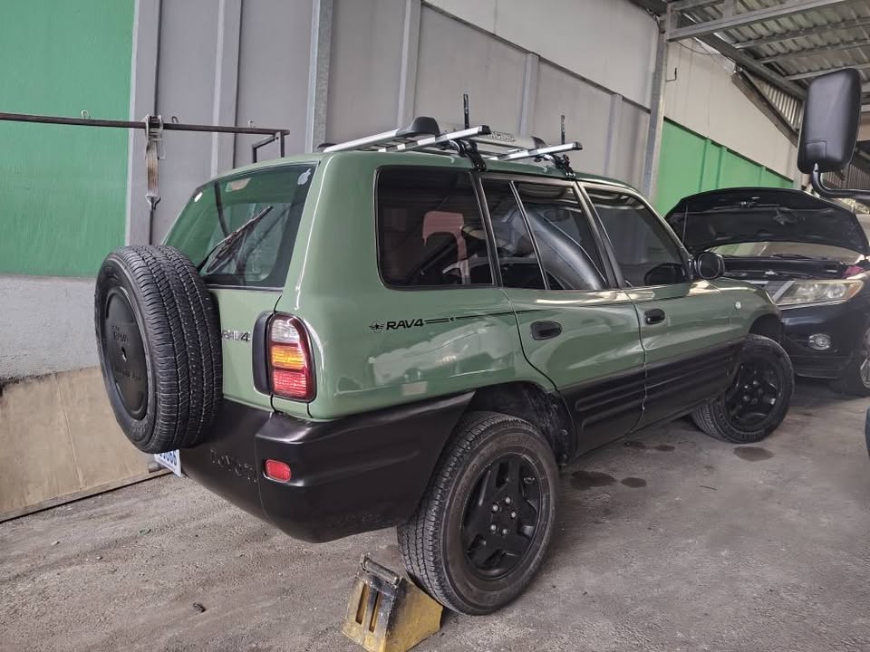 2000 Toyota RAV4 - foto 5
