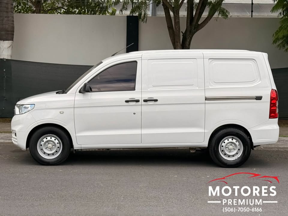 2021 Chevrolet N400 - foto 2