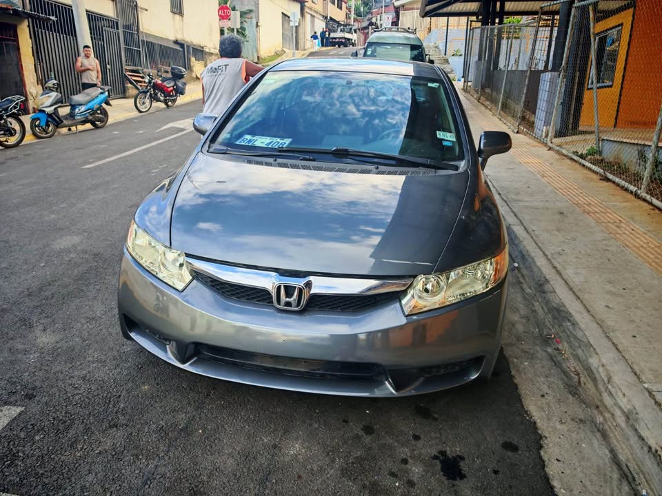 2010 Honda Civic - foto 4