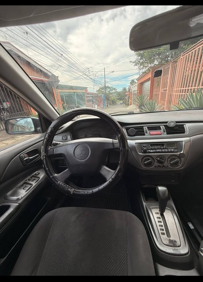 2005 Mitsubishi Lancer - foto 4