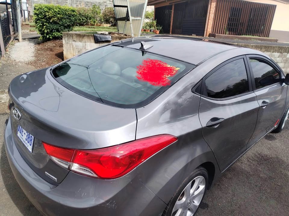 2013 Hyundai Elantra - foto 4