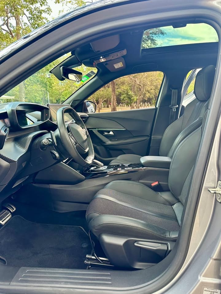 2008 Peugeot 2008 - foto 5