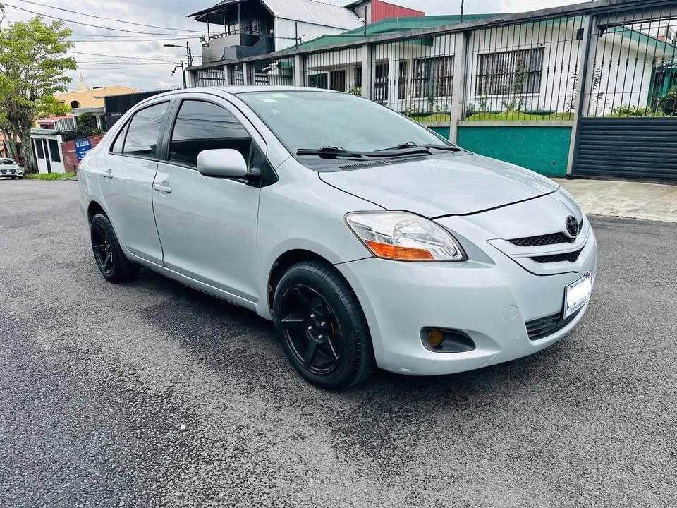 2008 Toyota Yaris - foto 3