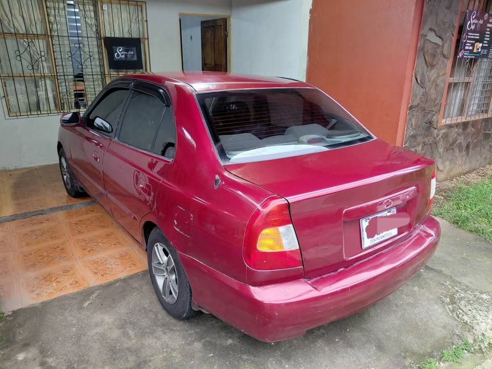 2002 Hyundai Accent - foto 4