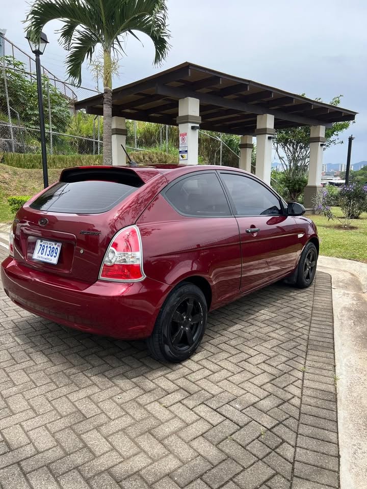 2007 Hyundai Accent - foto 4
