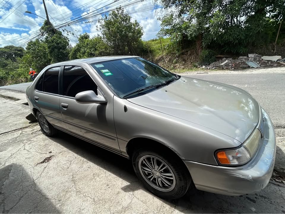 1996 Nissan Sentra - foto 4