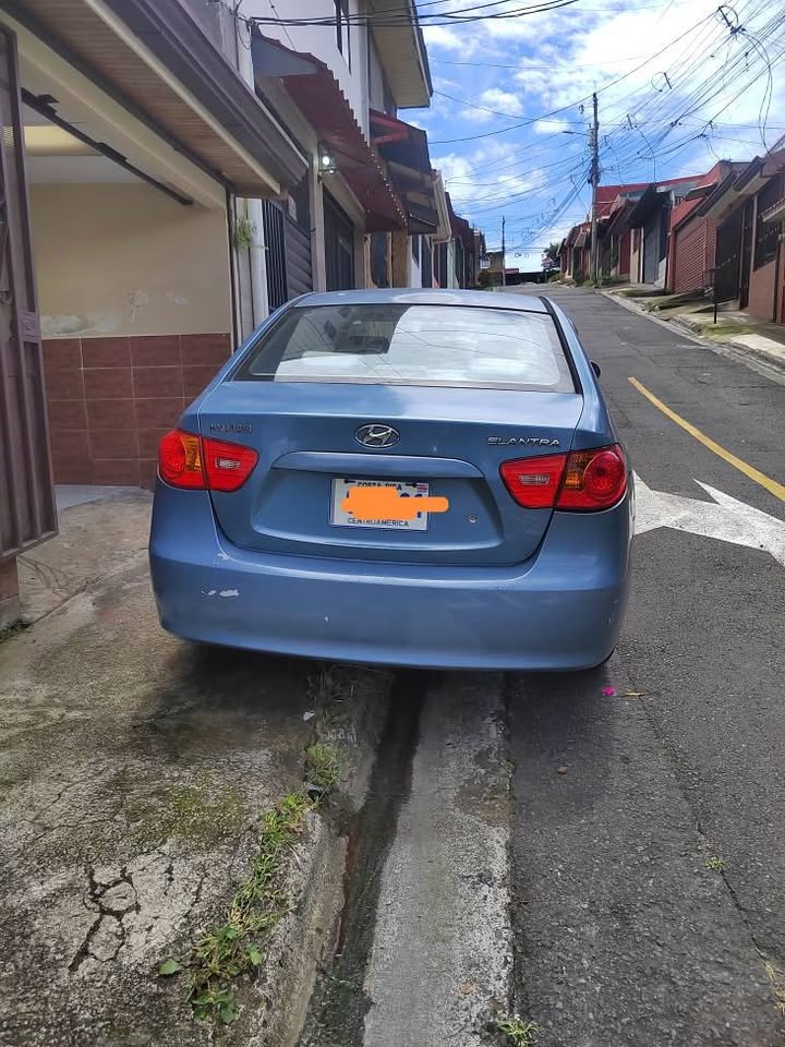 2007 Hyundai Elantra - foto 2