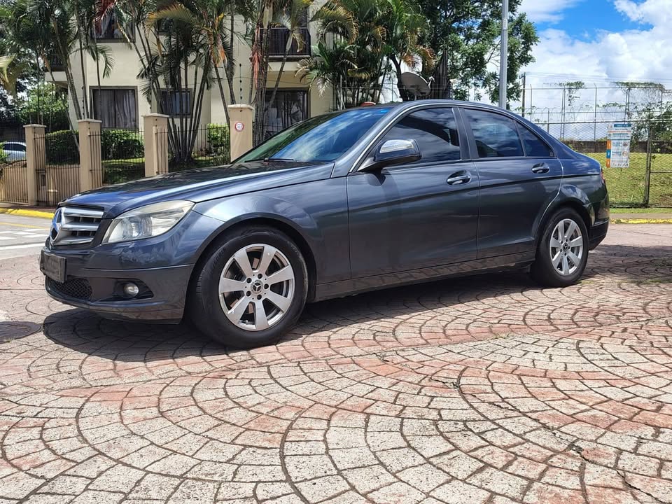 2008 Mercedes-Benz C-Class - foto 2