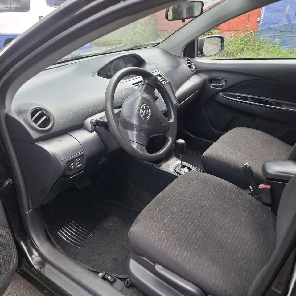 2007 Toyota Yaris - foto 2