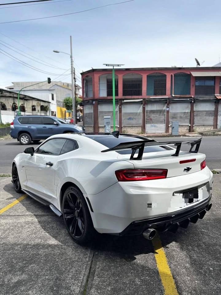 2017 Chevrolet Camaro - foto 3