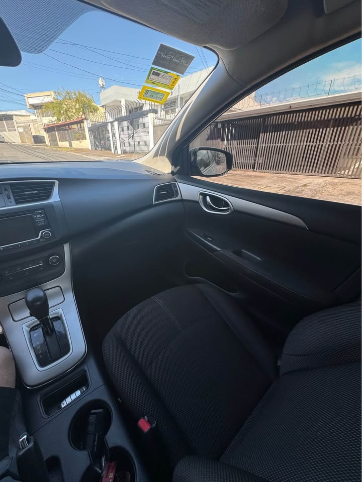 2016 Nissan Sentra - foto 5