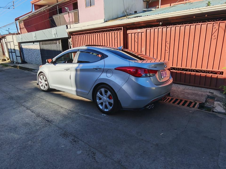 2013 Hyundai Elantra - foto 4