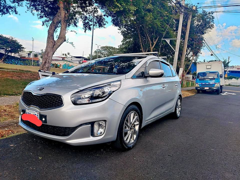 2014 Kia Carens - foto 2