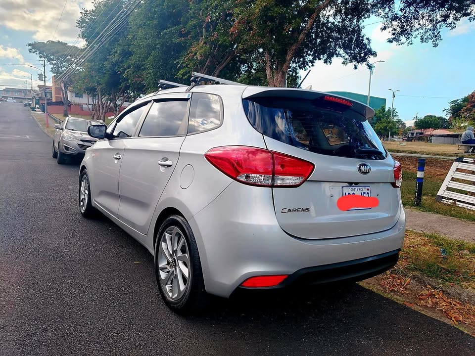 2014 Kia Carens - foto 4