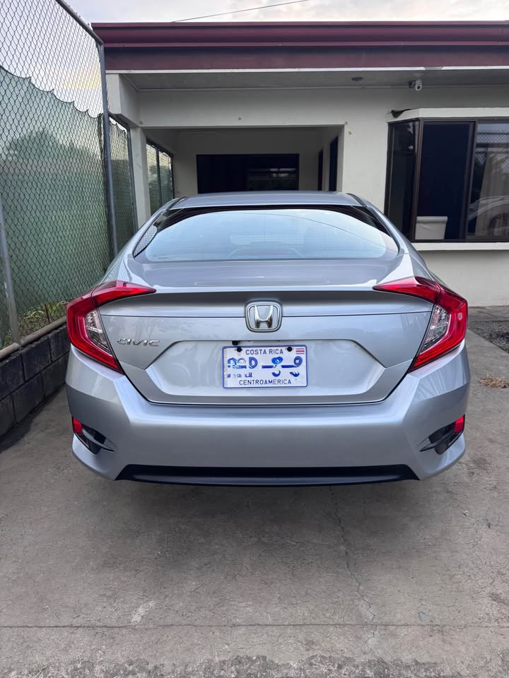 2017 Honda Civic - foto 3