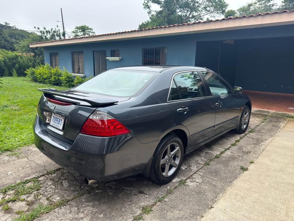 2007 Honda Accord - foto 5