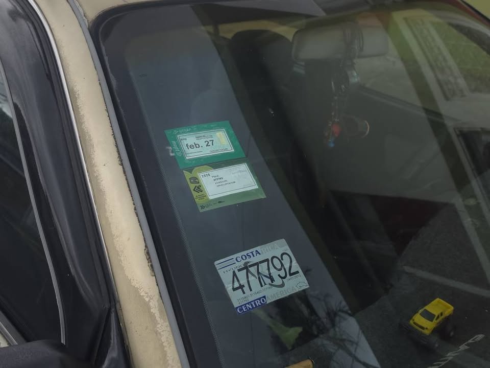 1993 Hyundai Elantra - foto 2