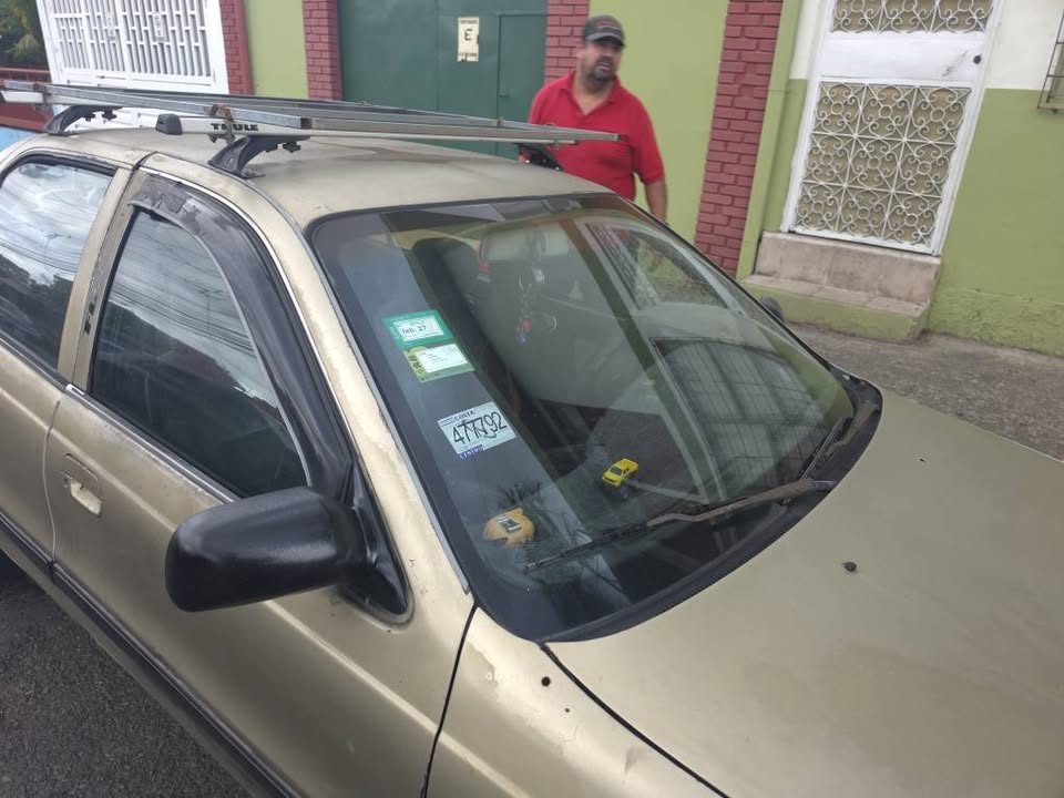 1993 Hyundai Elantra - foto 4