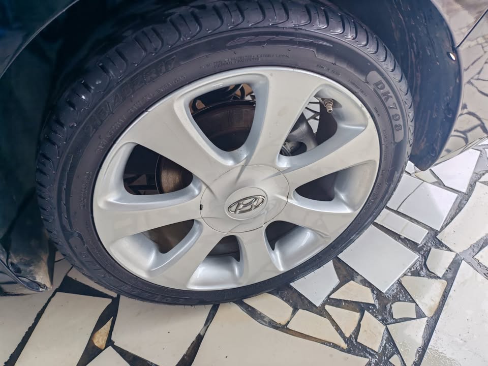 2012 Hyundai Elantra - foto 3