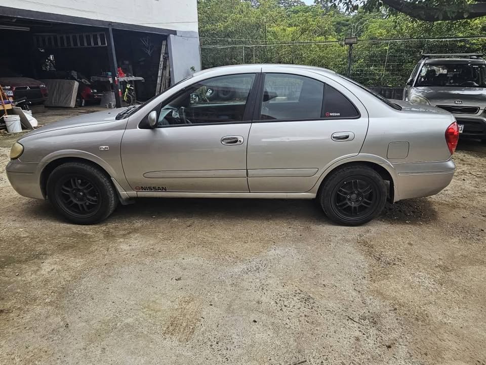 2006 Nissan Almera - foto 4