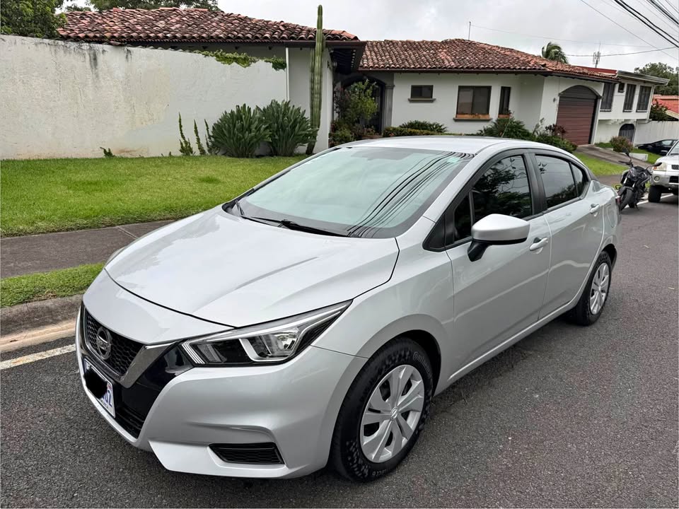 2022 Nissan Versa