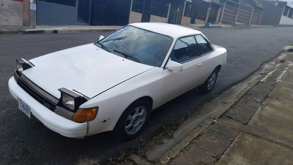 1986 Toyota Celica - foto 2
