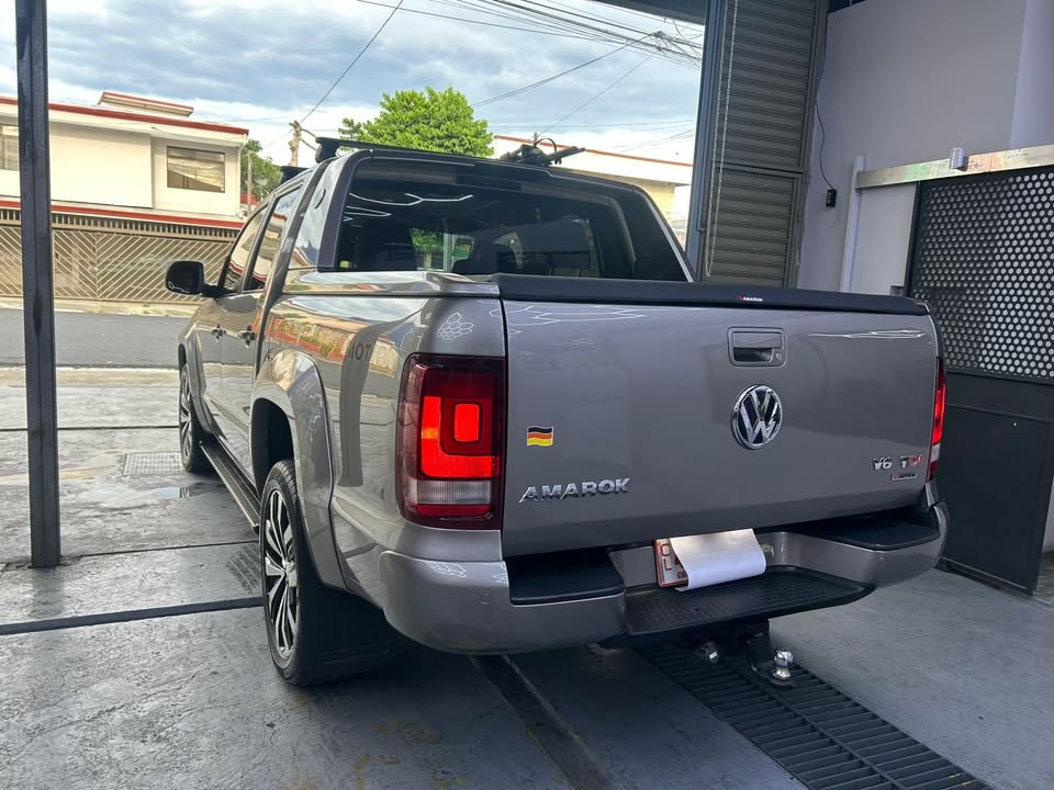2015 Volkswagen Amarok - foto 2