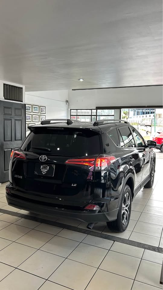 2018 Toyota RAV4 - foto 4