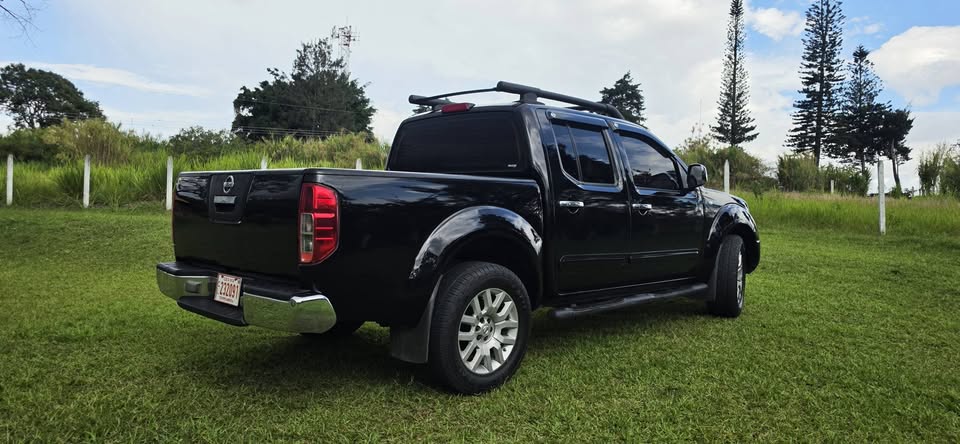 2009 Nissan Navara - foto 2