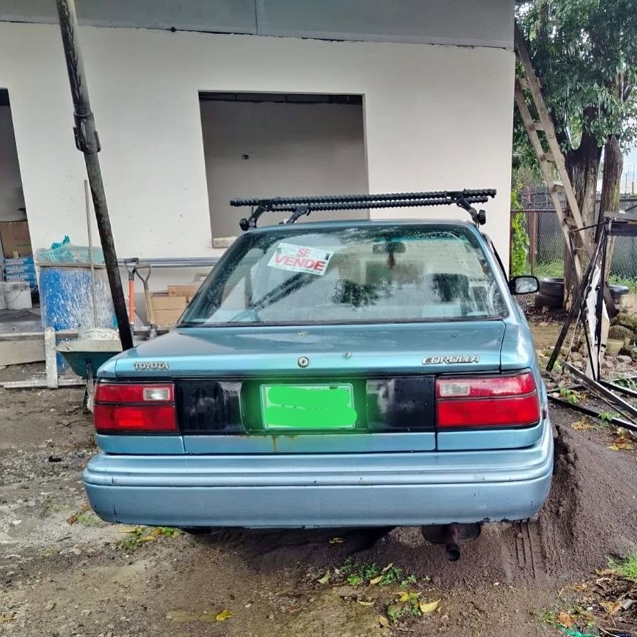 1990 Toyota Corolla