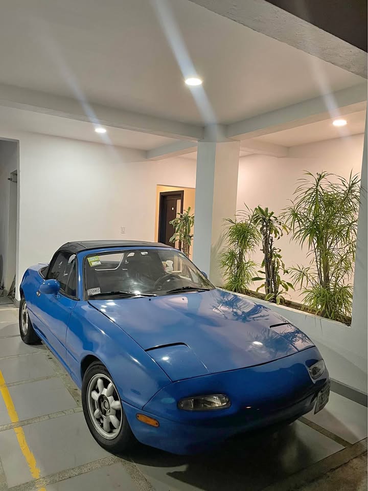 1991 Mazda MX-5 Miata