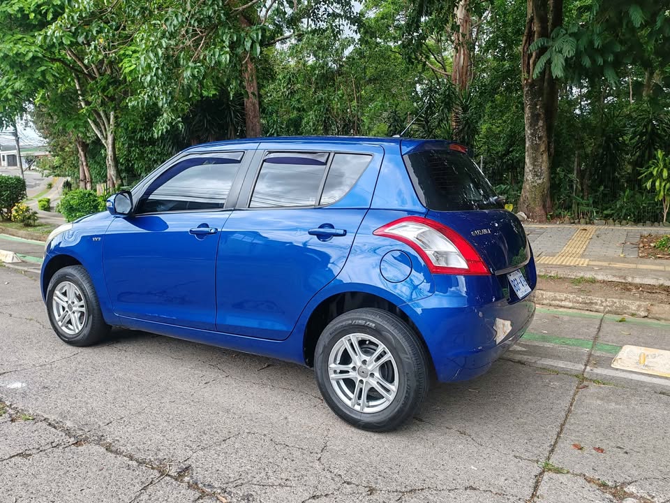 2015 Suzuki Swift - foto 3