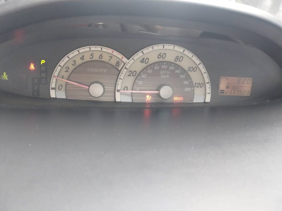 2008 Toyota Yaris - foto 2